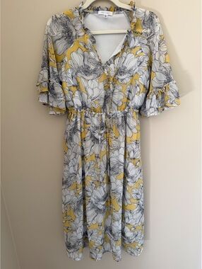 XS/S Daily Thread beautiful flowy dress
